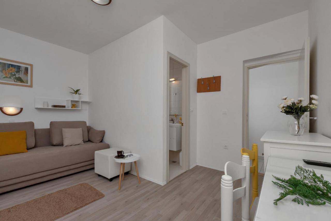 Apartments Marija Tucepi Exterior photo