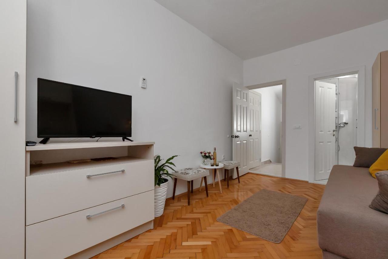 Apartments Marija Tucepi Exterior photo