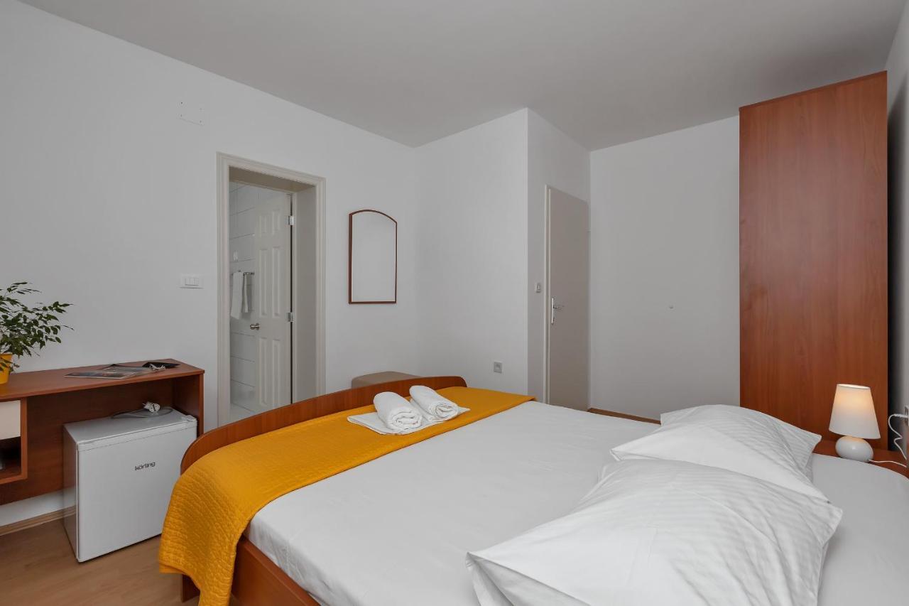 Apartments Marija Tucepi Exterior photo