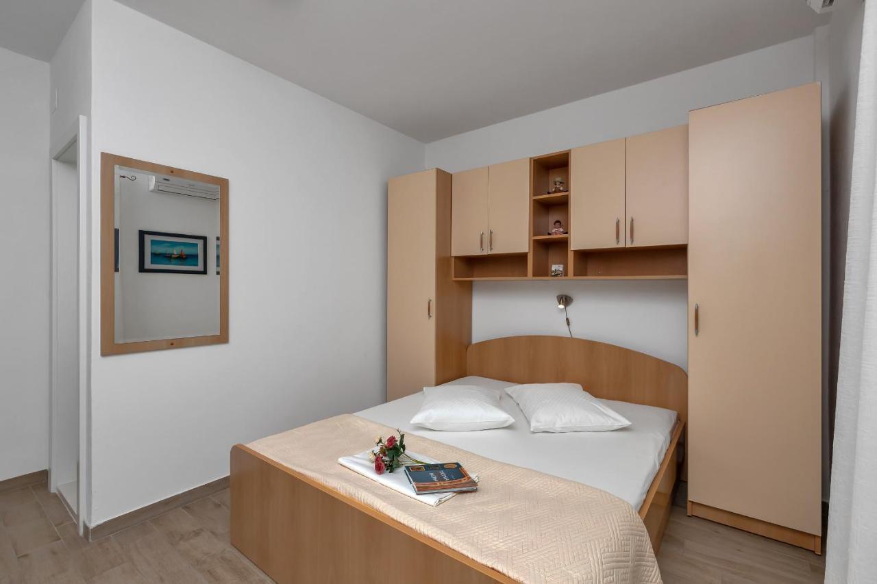 Apartments Marija Tucepi Exterior photo